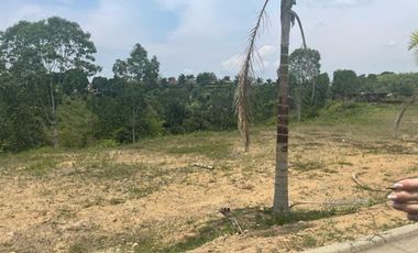 VENTA de LOTES en PEREIRA