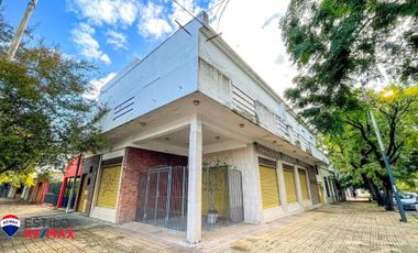 Venta Local Comercial y departamento en La Plata