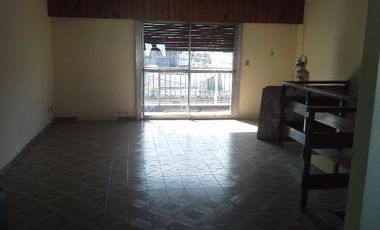 ALQUILER PISO DE  4 AMBIENTES MUY LUMINOSO, CON PATIO y BALCON A METROS DE AVENIDA CROVARA y ALFREDO PALACIOS