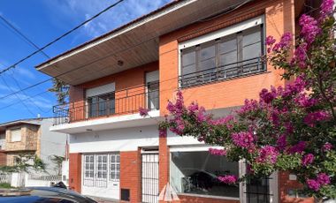 Local + 2 viviendas y Garaje en PH - Pinos de Anchorena