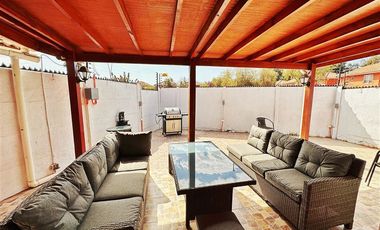 Casa en Venta en A pasos de la carretera 5 Sur!!!!