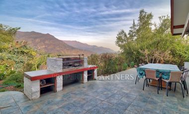 Casa con insuperables entorno natural y vistas en El Arrayán