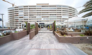 INVERSIONISTAS Espectacular local comercial frente a la playa