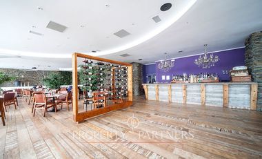 INVERSIONISTAS Espectacular local comercial frente a la playa