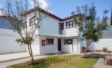 Propiedad en Barrio Industrial en Coquimbo, con oficinas y bodegas