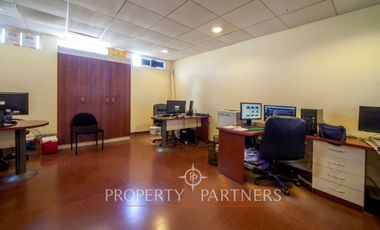 Propiedad en Barrio Industrial en Coquimbo, con oficinas y bodegas