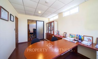 Propiedad en Barrio Industrial en Coquimbo, con oficinas y bodegas