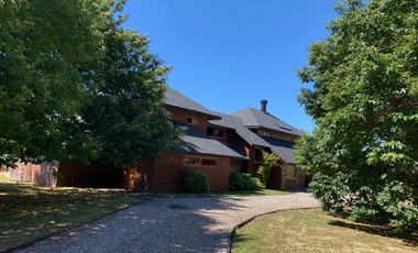 Casa preciosa arquitectura ,Loteo Palihue.