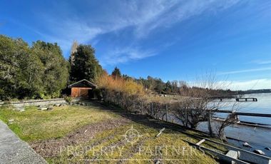 Espectacular Terreno con Casa a Orillas de Lago