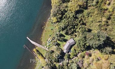 Espectacular Terreno con Casa a Orillas de Lago
