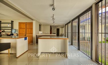 Casa Comercial La Dehesa
