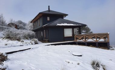 Maravillosa casa a Orillas del lago Galletue