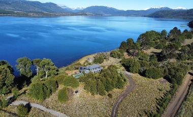 Maravillosa casa a Orillas del lago Galletue