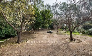 Casa Chilena en Batuco, condominio con agua