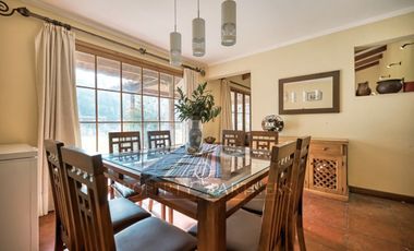 Casa Chilena en Batuco, condominio con agua