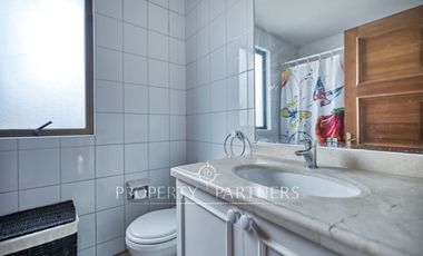 Casa Chilena en Batuco, condominio con agua