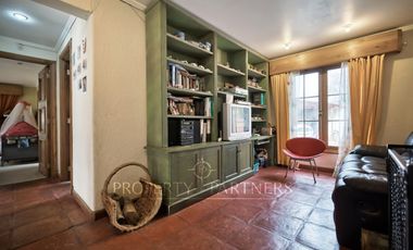 Casa Chilena en Batuco, condominio con agua