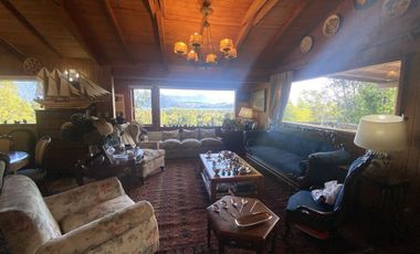 Casa vista panorámica al lago Ranco y su entorno