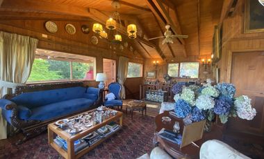 Casa vista panorámica al lago Ranco y su entorno