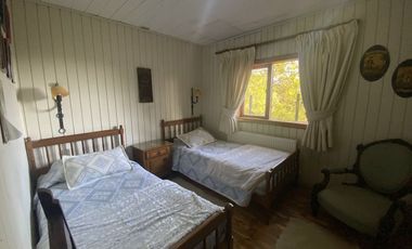 Casa vista panorámica al lago Ranco y su entorno