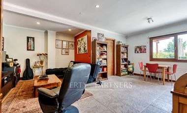 Impecable casa  en Santa Maria de Manquehue