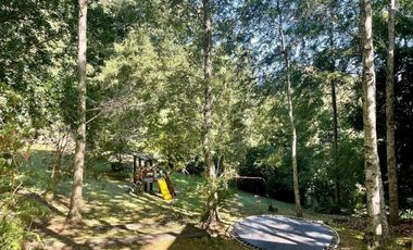 AMPLIA CASA EN EXCLUSIVO CONDOMINIO