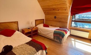 AMPLIA CASA EN EXCLUSIVO CONDOMINIO