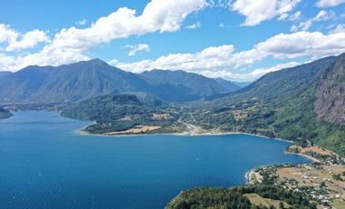 AMPLIA CASA EN EXCLUSIVO CONDOMINIO