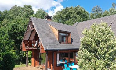 AMPLIA CASA EN EXCLUSIVO CONDOMINIO