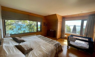 AMPLIA CASA EN EXCLUSIVO CONDOMINIO