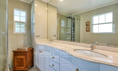 2000 m2 privilegiados con hermosa casa en Peñalolén para la venta