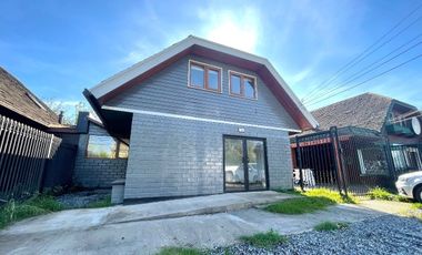 Casa comercial en Calle Gabriela Mistral