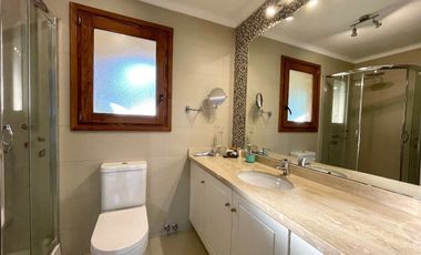 Preciosa casa en condominio sector Portal de la Frontera