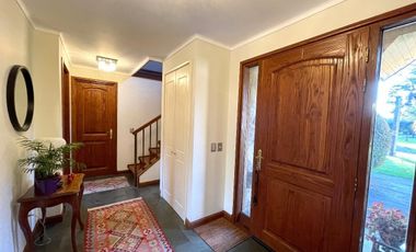 Preciosa casa en condominio sector Portal de la Frontera