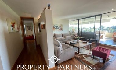 Departamento último piso con panorámica vista a cancha de golf condominio Las Brisas