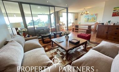 Departamento último piso con panorámica vista a cancha de golf condominio Las Brisas