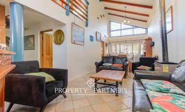 Casa con increíble terreno de 1000 m2 a pasos del metro