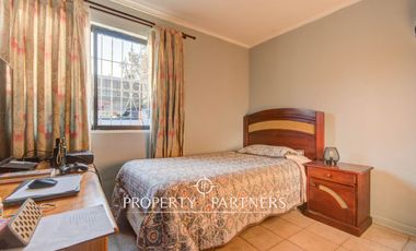 Casa con increíble terreno de 1000 m2 a pasos del metro