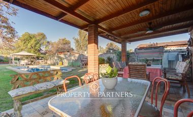 Casa con increíble terreno de 1000 m2 a pasos del metro