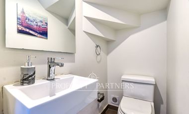 Casa mediterranea en Condominio Sta Elena