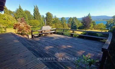 Casa con linda playa en Lago Panguipulli