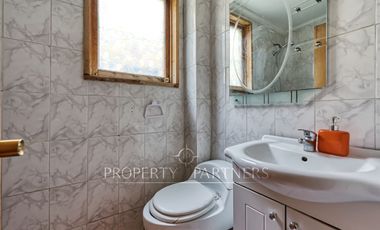 Oportunidad 2 casas en un terreno, vista insuperable en El Arrayán.