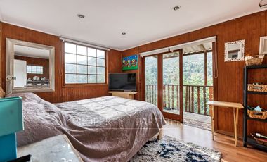 Oportunidad 2 casas en un terreno, vista insuperable en El Arrayán.