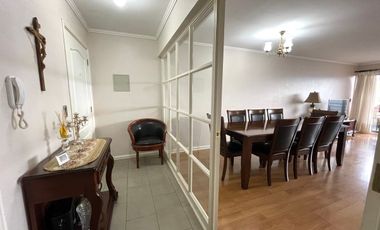 Impecable departamento en edificio Versalles
