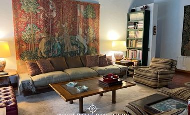 Casa sólida en sector tradicional de Santo Domingo