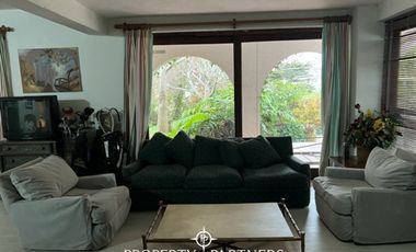 Casa sólida en sector tradicional de Santo Domingo