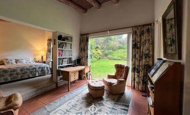 Casa sólida en sector tradicional de Santo Domingo