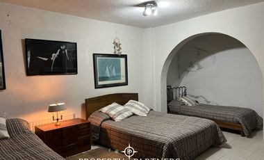 Casa sólida en sector tradicional de Santo Domingo