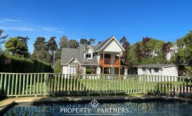 Casa con Ubicación central, en sector tradicional