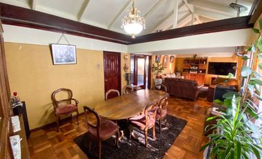 En venta amplia casa en sector Balmaceda